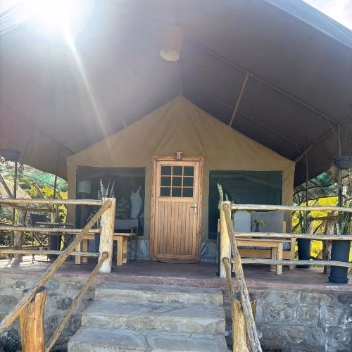 Accommodation tent at Mara Maisha Camp